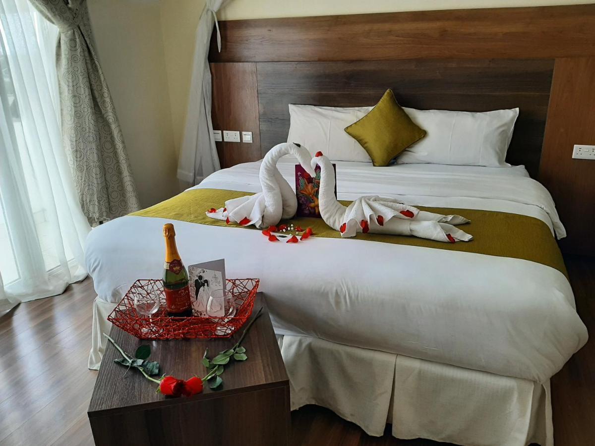 D2W Residency Suites Syokimau Extérieur photo